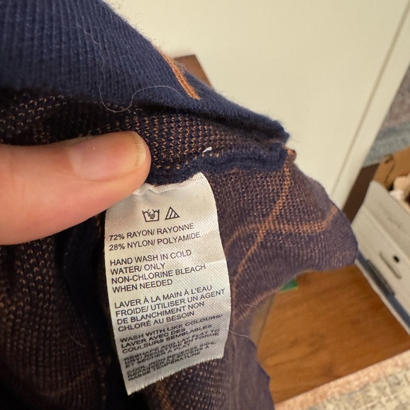 Saks 5th Avenue Plaid Navy Skirt - Picture 4 of 8